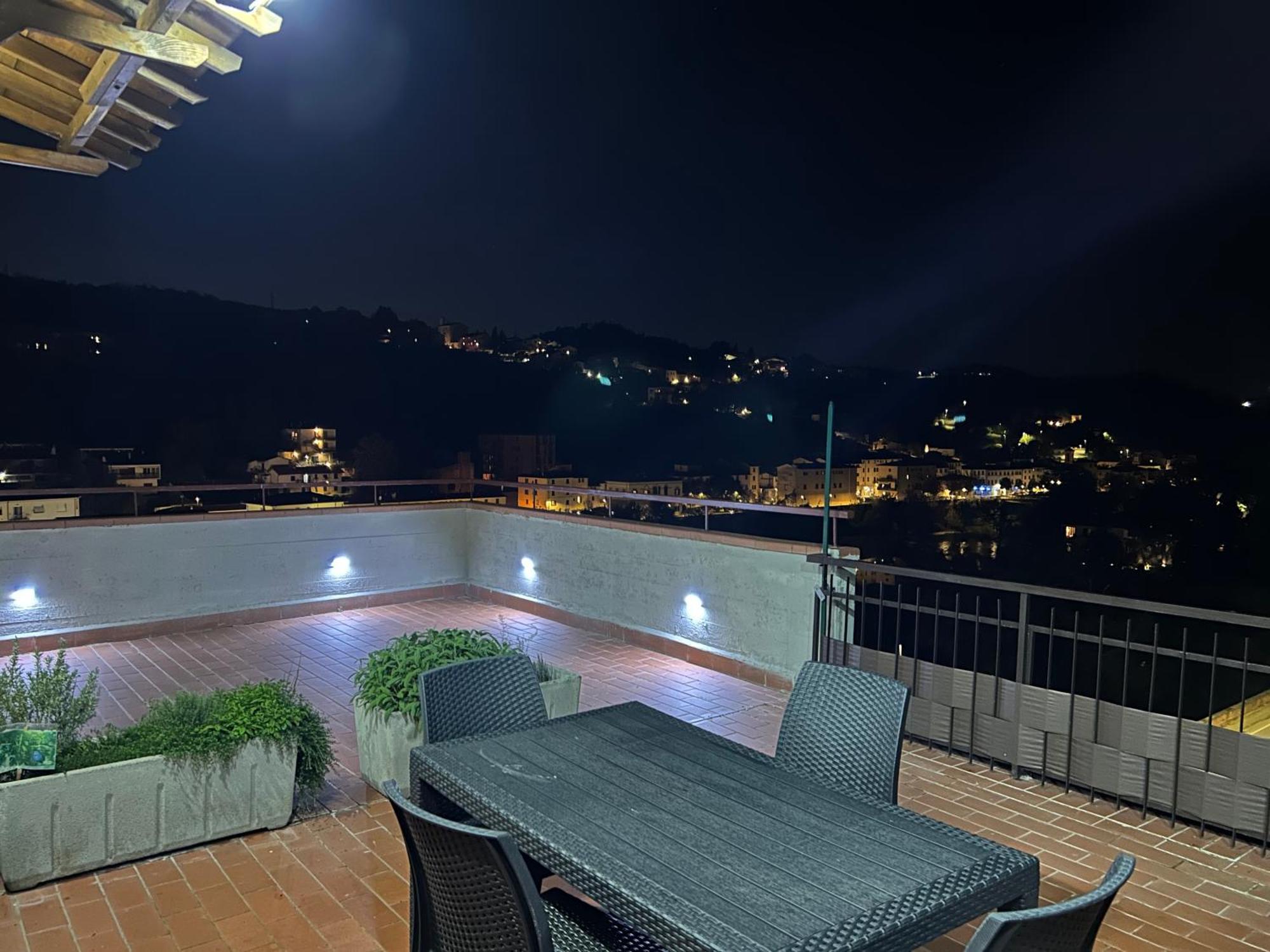 Sesto Piano Apartment Incisa in Val d'Arno المظهر الخارجي الصورة